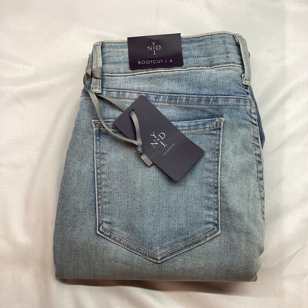NYDJ Barbara Bootcut Jeans Light Wash Lift Tuck Technology Size 4 USA Made NEW